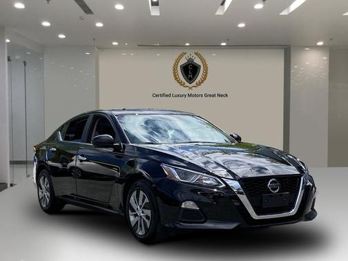 Photo 4 of 32 of 2020 Nissan Altima 2.5 S
