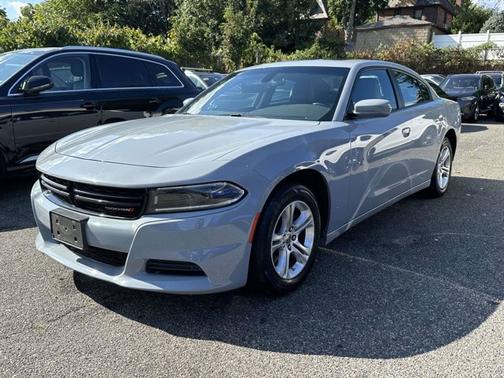 2022 Dodge Charger SE