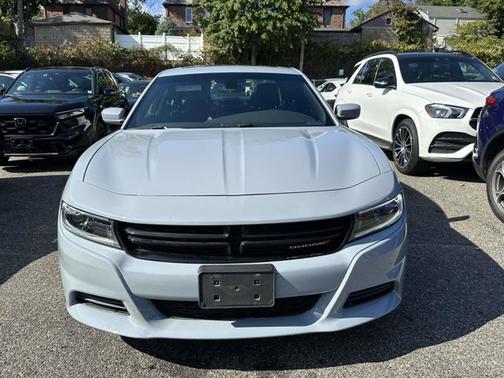 2022 Dodge Charger SE