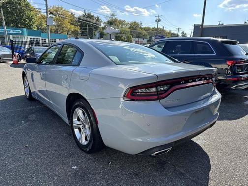 2022 Dodge Charger SE