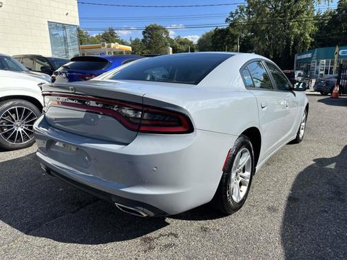 2022 Dodge Charger SE