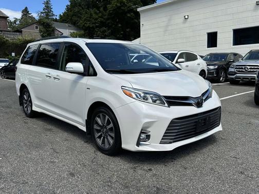 2020 Toyota Sienna Limited