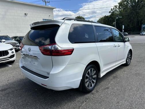 2020 Toyota Sienna Limited