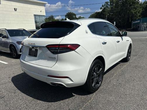 2021 Maserati Levante