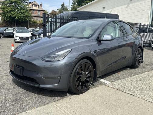 2023 Tesla Model Y Performance