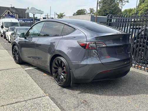 2023 Tesla Model Y Performance