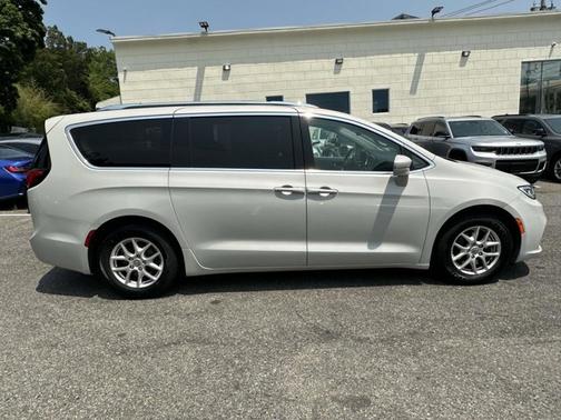 2021 Chrysler Pacifica Touring L