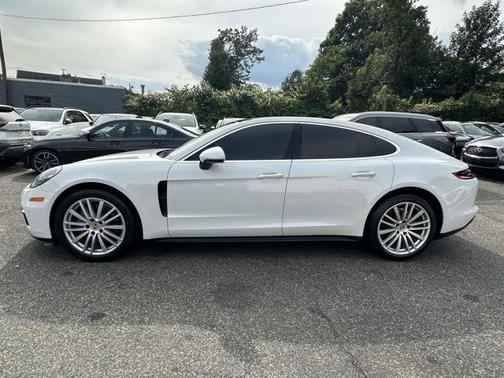 2017 Porsche Panamera 4S