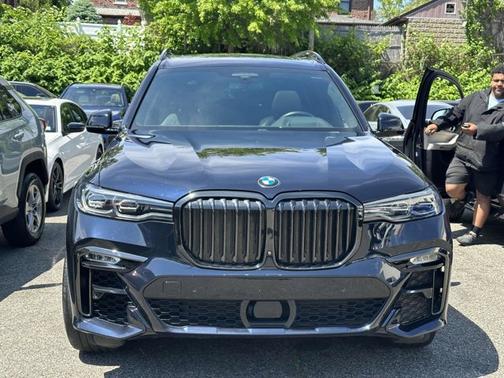 2021 BMW X7 xDrive40i