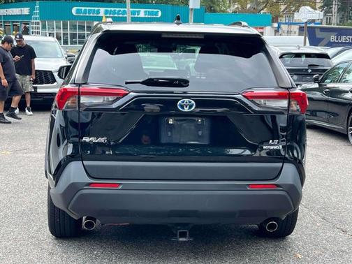 2020 Toyota RAV4 Hybrid LE