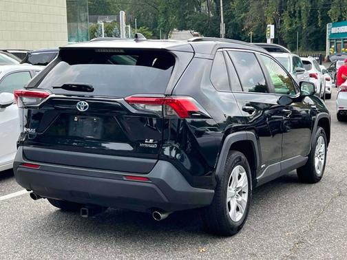 2020 Toyota RAV4 Hybrid LE