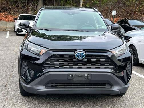 2020 Toyota RAV4 Hybrid LE