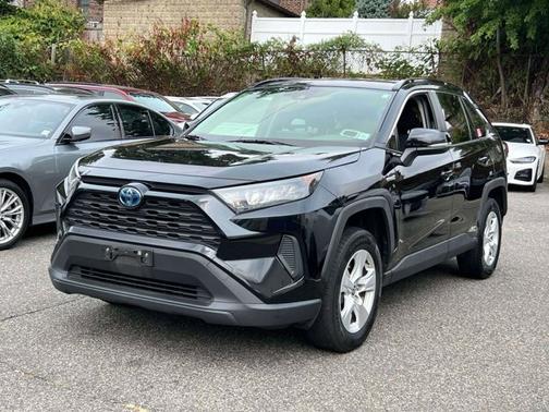 2020 Toyota RAV4 Hybrid LE