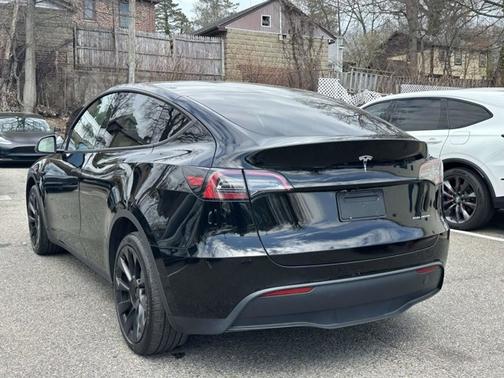 Black 2023 Tesla Model Y Long Range