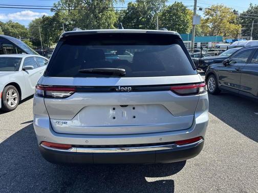 2022 Jeep Grand Cherokee 4xe 