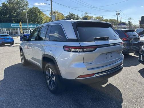 2022 Jeep Grand Cherokee 4xe 