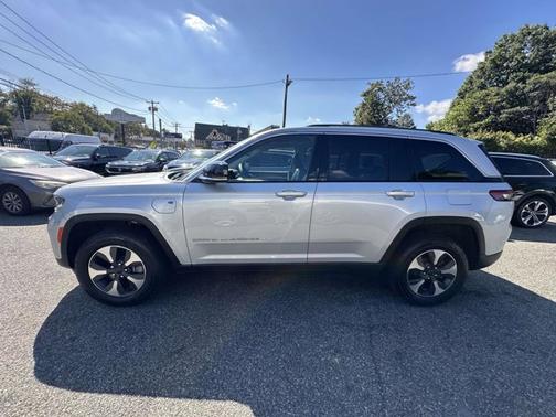 2022 Jeep Grand Cherokee 4xe 