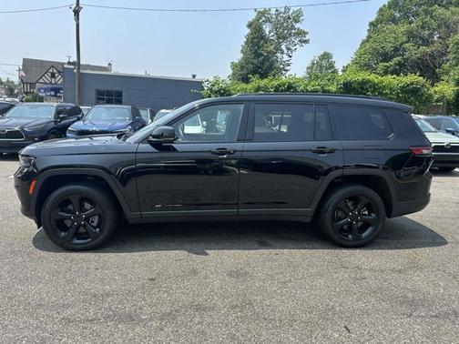 2022 Jeep Grand Cherokee L Altitude