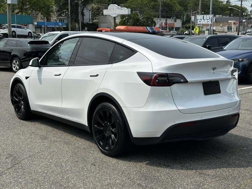 2022 Tesla Model Y Long Range