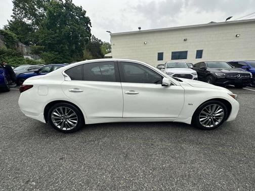 2018 INFINITI Q50 3.0t LUXE