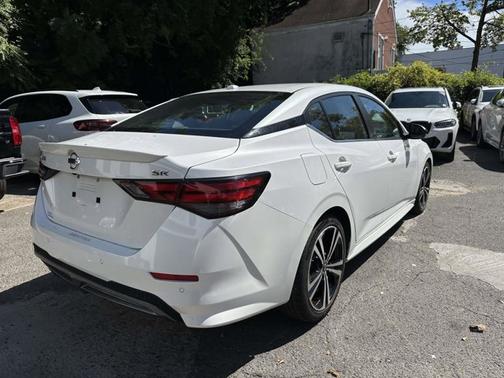 2022 Nissan Sentra SR