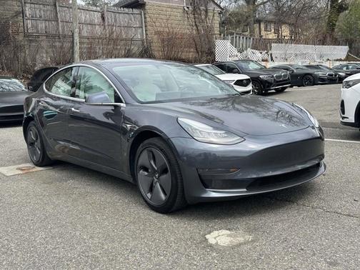 Gray 2019 Tesla Model 3 Standard Range Plus