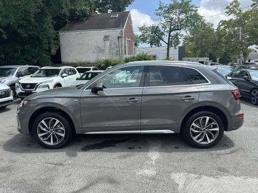 2023 Audi Q5 S line Premium Plus