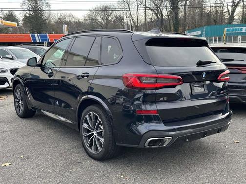 2020 BMW X5 M50i
