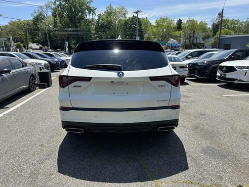 2022 Acura MDX w/A-Spec Package