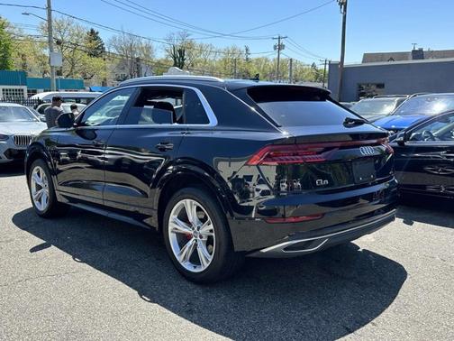 2019 Audi Q8 Premium Plus