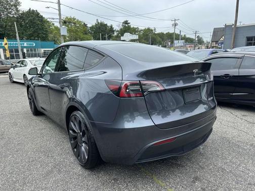 2023 Tesla Model Y Performance