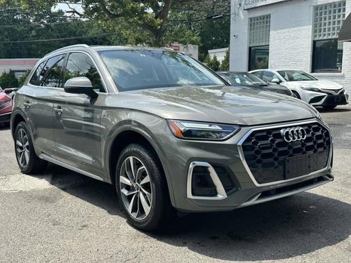 2023 Audi Q5 S line Premium Plus