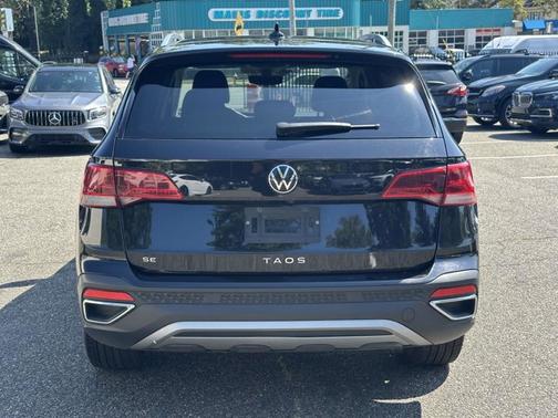 2022 Volkswagen Taos SE