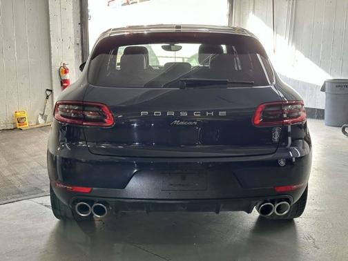 2018 Porsche Macan Sport Edition