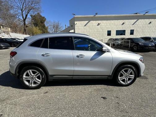 2021 Mercedes-Benz GLA 250 Base 4MATIC
