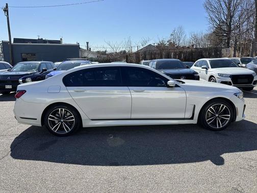 White 2020 BMW 750 i xDrive