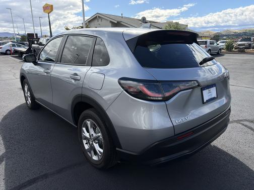 Lunar Silver Metallic 2025 Honda HR-V