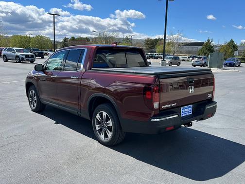 Deep Scarlet Pearl 2017 Honda Ridgeline