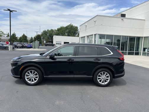 Crystal Black Pearl 2024 Honda CR-V