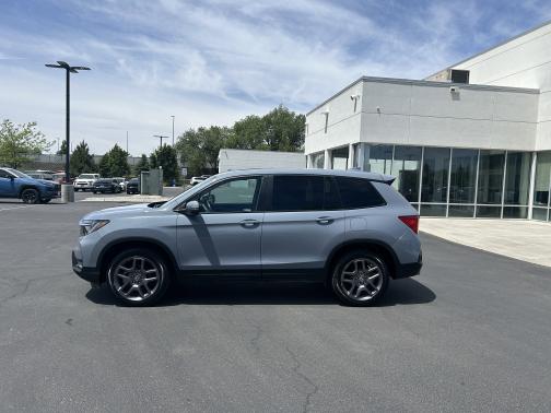 Sonic Gray Pearl 2023 Honda Passport