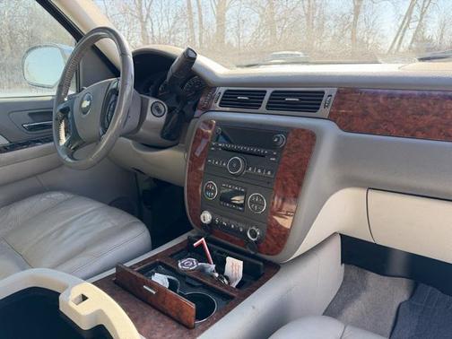 2008 Chevrolet Suburban 1500 LTZ