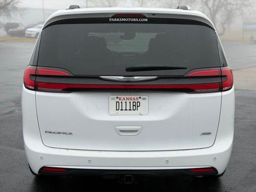 2022 Chrysler Pacifica L