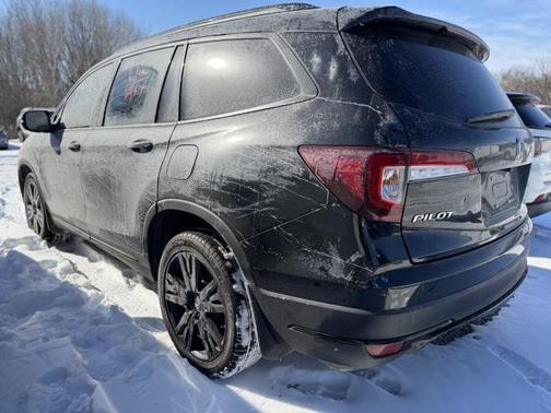 2022 Honda Pilot AWD Black Edition