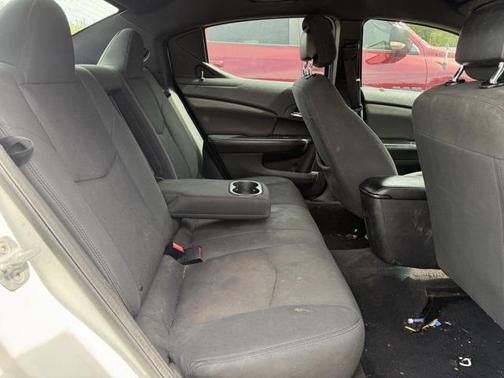 2012 Dodge Avenger SE