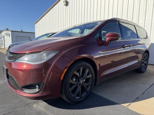 2019 Chrysler Pacifica Touring-L Plus