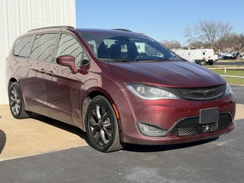 2019 Chrysler Pacifica Touring-L Plus