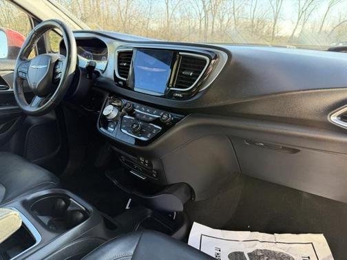2019 Chrysler Pacifica Touring-L Plus