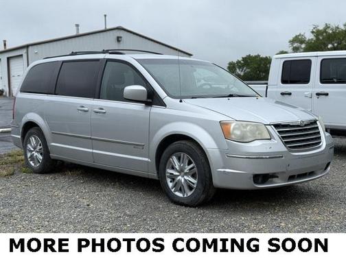 2010 Chrysler Town & Country Touring