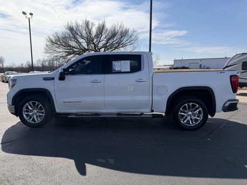 2022 GMC Sierra 1500 SLT