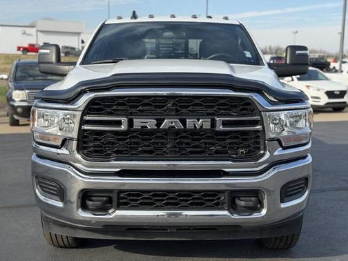 2024 RAM 2500 Tradesman Crew Cab 4x4 6'4' Box